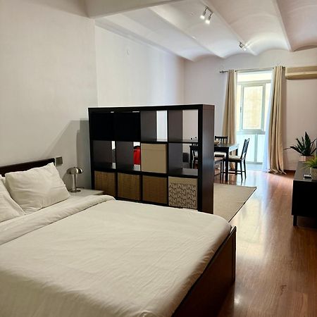 Newly Renovated Stylish Eixample - Great Location Барселона Экстерьер фото