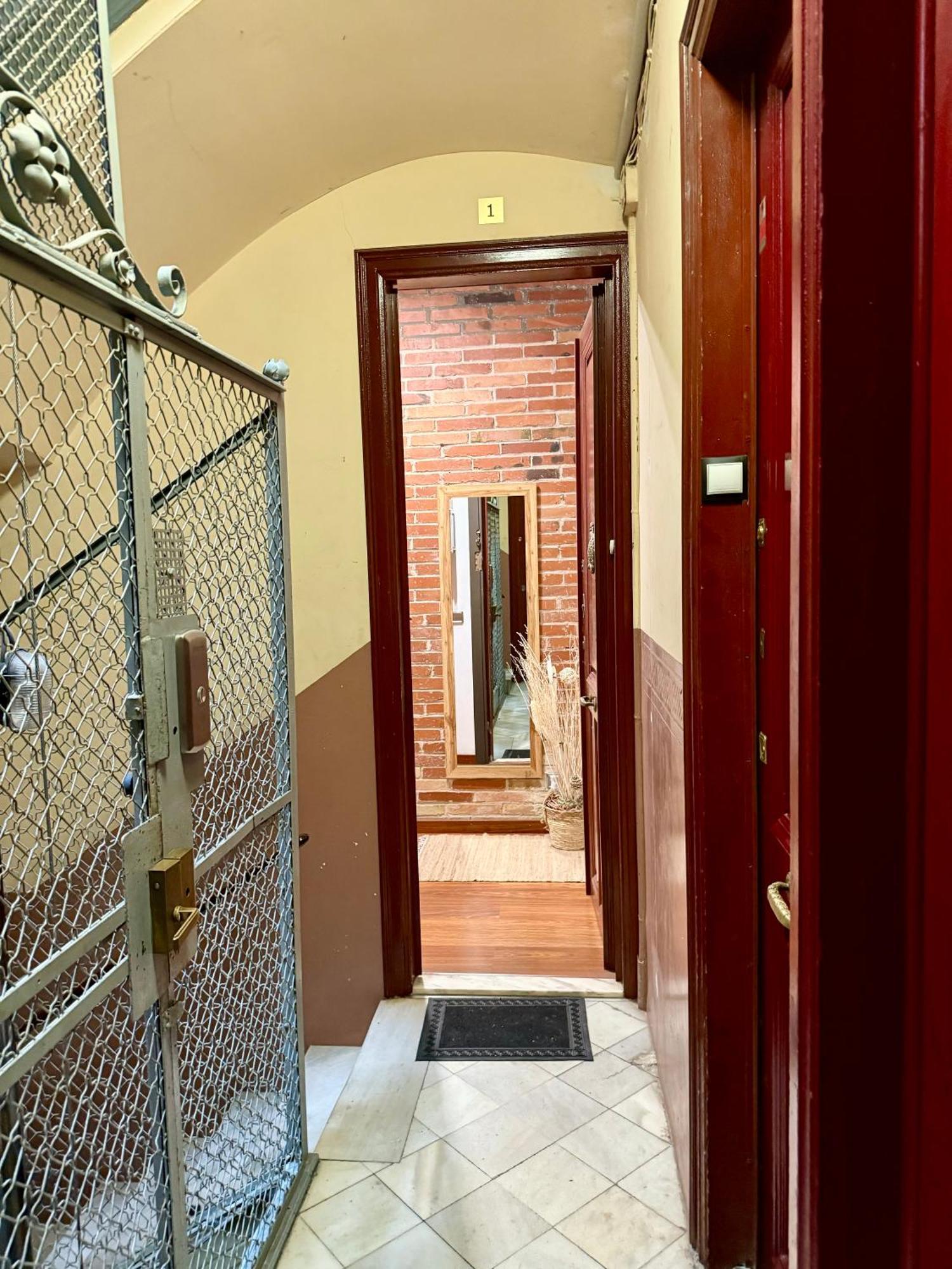 Newly Renovated Stylish Eixample - Great Location Барселона Экстерьер фото